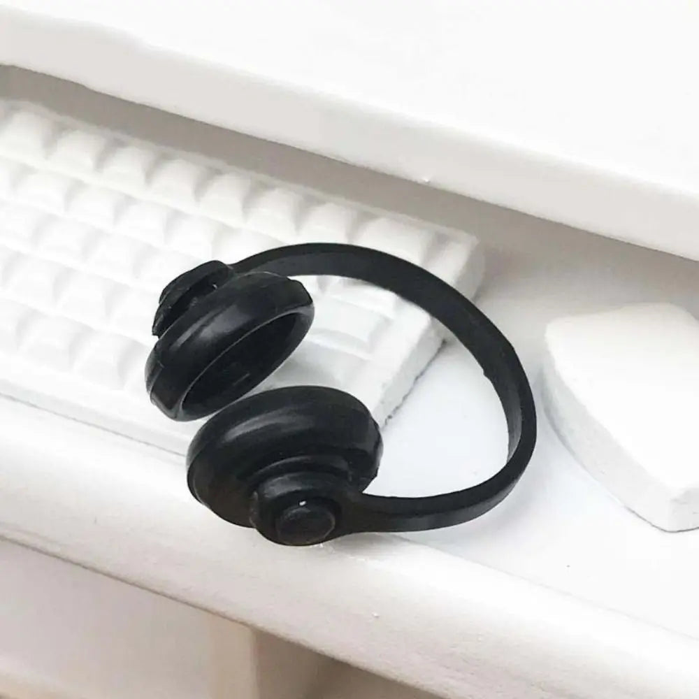 Dollhouse Props Dollhouse Headphone Model Plastic Classic Toys Miniature Headset Model 1/12 Scale Miniatures Wireless Earphone