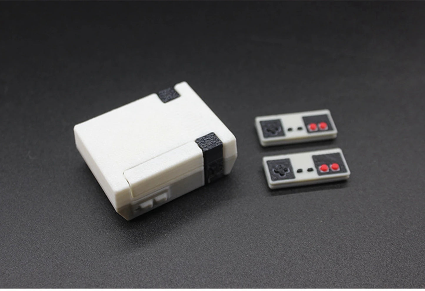 1/12 Dollhouse Miniature Game Console Mini Nostalgic Red And White Machine TV Game Console Model Doll Accessories Toys