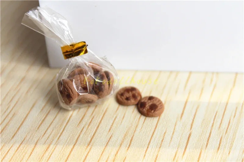 1/12 Scale Dollhouse Miniature Cake Pretend Play Kitchen Mini Dessert Food for Blyth BJD Doll Accessories Toy