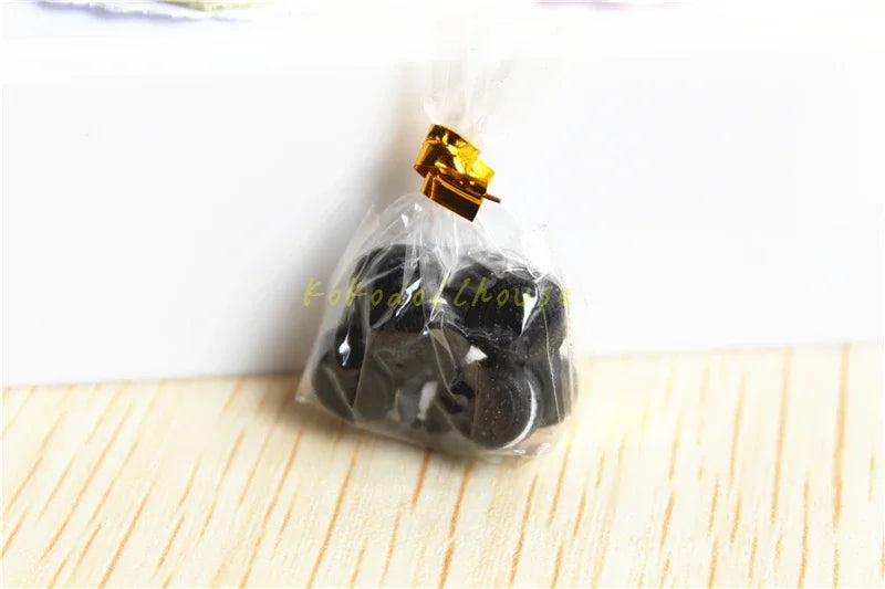 1/12 Scale Dollhouse Miniature Cake Pretend Play Kitchen Mini Dessert Food for Blyth BJD Doll Accessories Toy