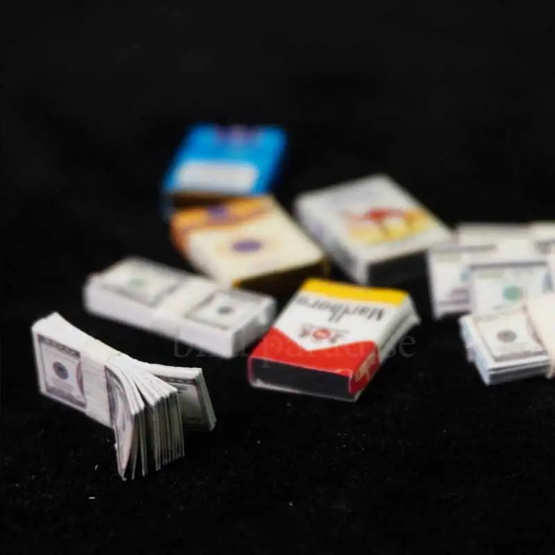 1:12 Scale Dolls Accessories Miniarure Mini Cigarette Case Dollars Cash Money Model Toys For Ob11 BJD Dollhouse Scenes Decorati