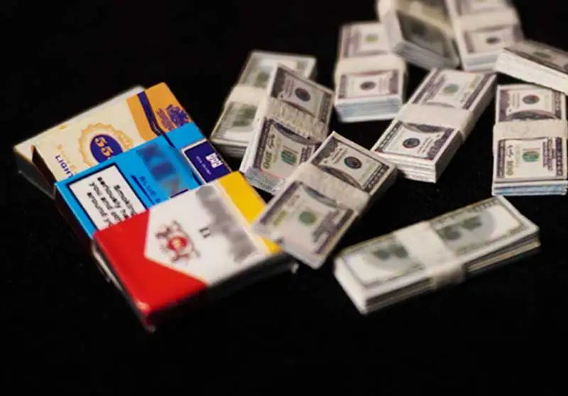 1:12 Scale Dolls Accessories Miniarure Mini Cigarette Case Dollars Cash Money Model Toys For Ob11 BJD Dollhouse Scenes Decorati