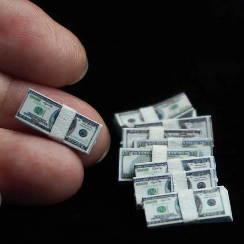 1:12 Scale Dolls Accessories Miniarure Mini Cigarette Case Dollars Cash Money Model Toys For Ob11 BJD  Dollhouse Scenes Decorati